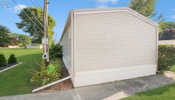 8452 Bayshore Road, Marblehead, 43440, 2 Bedrooms Bedrooms, ,2 BathroomsBathrooms,Residential,For Sale,Bayshore,20260736