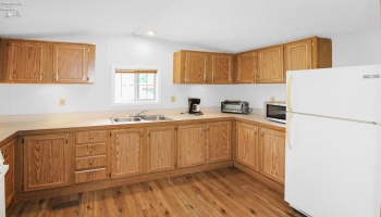 8452 Bayshore Road, Marblehead, 43440, 2 Bedrooms Bedrooms, ,2 BathroomsBathrooms,Residential,For Sale,Bayshore,20260736