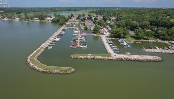 8452 Bayshore Road, Marblehead, 43440, 2 Bedrooms Bedrooms, ,2 BathroomsBathrooms,Residential,For Sale,Bayshore,20260736