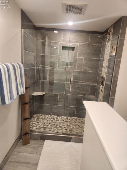 30 Marina Point Dr., Sandusky, 44870, 1 Bedroom Bedrooms, ,1 BathroomBathrooms,Residential,For Sale,Marina Point Dr.,20260731