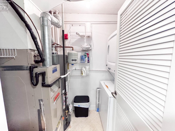 30 Marina Point Dr., Sandusky, 44870, 1 Bedroom Bedrooms, ,1 BathroomBathrooms,Residential,For Sale,Marina Point Dr.,20260731