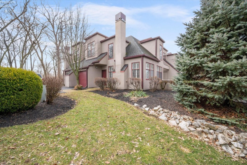 4370 Marin Woods, Port Clinton, 43452, 2 Bedrooms Bedrooms, ,3 BathroomsBathrooms,Residential,For Sale,Marin Woods,20260733