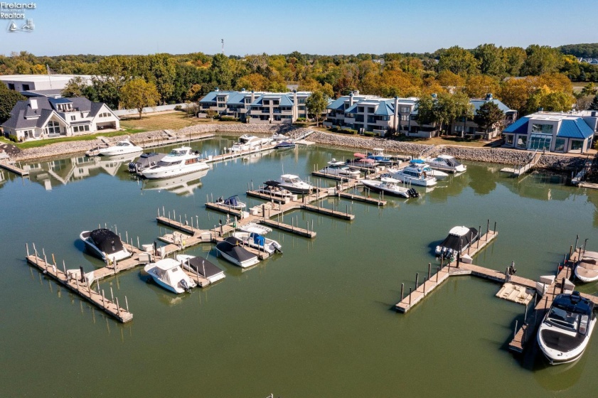 4370 Marin Woods, Port Clinton, 43452, 2 Bedrooms Bedrooms, ,3 BathroomsBathrooms,Residential,For Sale,Marin Woods,20260733