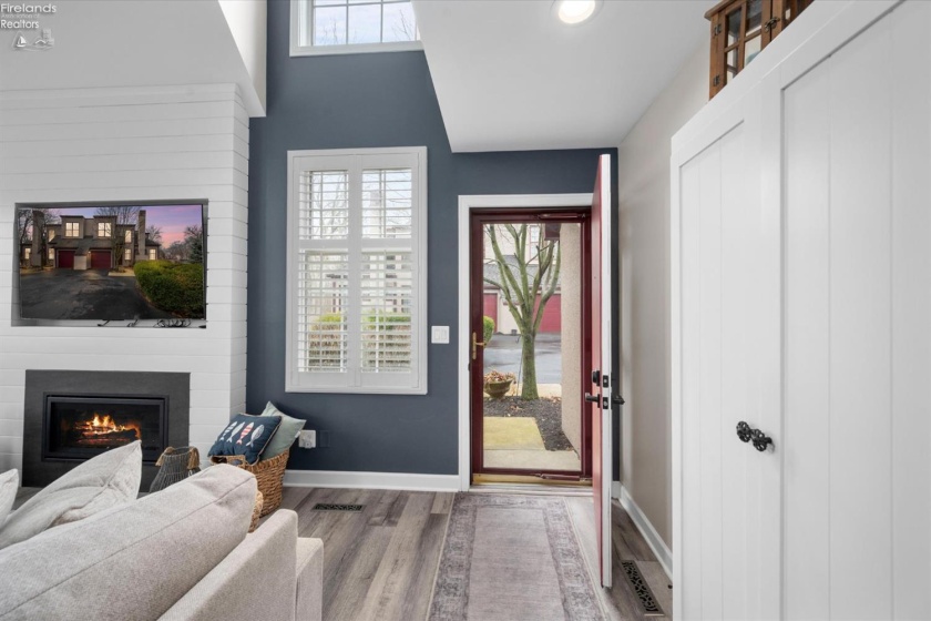 4370 Marin Woods, Port Clinton, 43452, 2 Bedrooms Bedrooms, ,3 BathroomsBathrooms,Residential,For Sale,Marin Woods,20260733