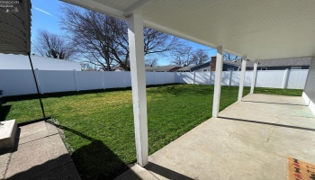 614 Clinton Street, Port Clinton, 43452, 3 Bedrooms Bedrooms, ,1 BathroomBathrooms,Residential,For Sale,Clinton,20260742