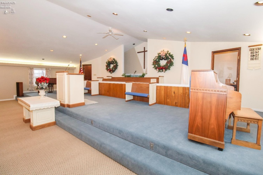 400 Southwest Street, Bellevue, 44811, 7 Bedrooms Bedrooms, ,4 BathroomsBathrooms,Residential,For Sale,Southwest,20260418