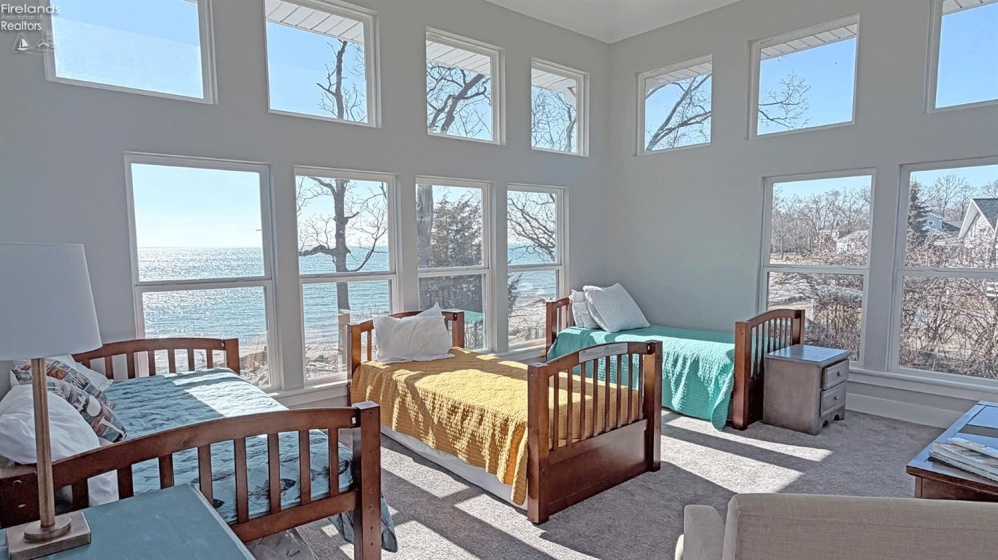 104 East Point, Kelleys Island, 43438, 4 Bedrooms Bedrooms, ,3 BathroomsBathrooms,Residential,For Sale,East Point,20260748