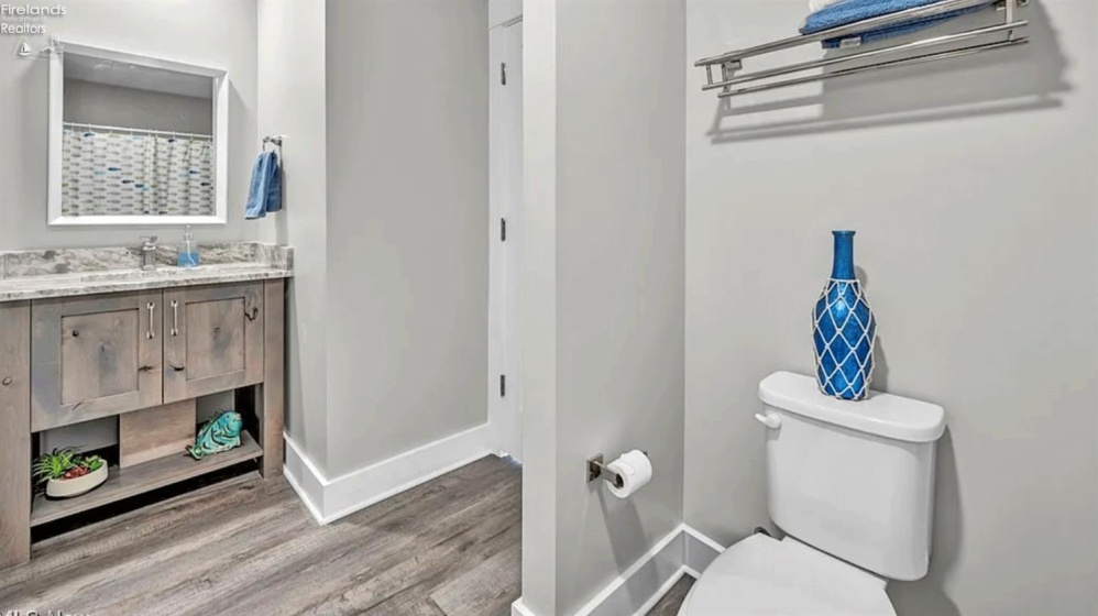 104 East Point, Kelleys Island, 43438, 4 Bedrooms Bedrooms, ,3 BathroomsBathrooms,Residential,For Sale,East Point,20260748