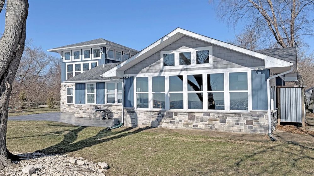 104 East Point, Kelleys Island, 43438, 4 Bedrooms Bedrooms, ,3 BathroomsBathrooms,Residential,For Sale,East Point,20260748