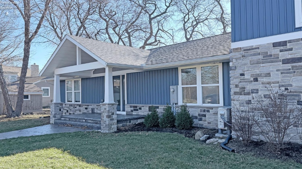 104 East Point, Kelleys Island, 43438, 4 Bedrooms Bedrooms, ,3 BathroomsBathrooms,Residential,For Sale,East Point,20260748