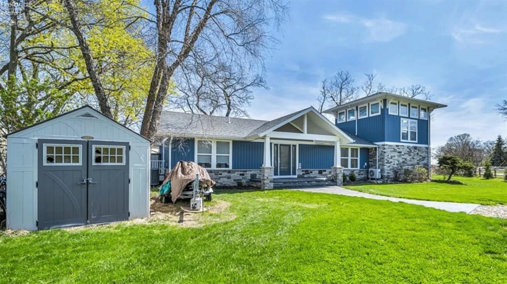 104 East Point, Kelleys Island, 43438, 4 Bedrooms Bedrooms, ,3 BathroomsBathrooms,Residential,For Sale,East Point,20260748