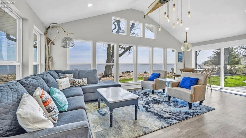 104 East Point, Kelleys Island, 43438, 4 Bedrooms Bedrooms, ,3 BathroomsBathrooms,Residential,For Sale,East Point,20260748