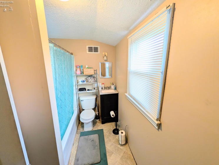 1016 HAYES Avenue, Sandusky, 44870, 5 Bedrooms Bedrooms, ,2 BathroomsBathrooms,Residential,For Sale,HAYES,20260745