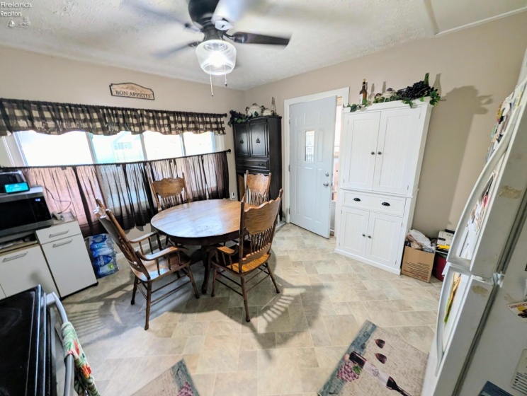 1016 HAYES Avenue, Sandusky, 44870, 5 Bedrooms Bedrooms, ,2 BathroomsBathrooms,Residential,For Sale,HAYES,20260745