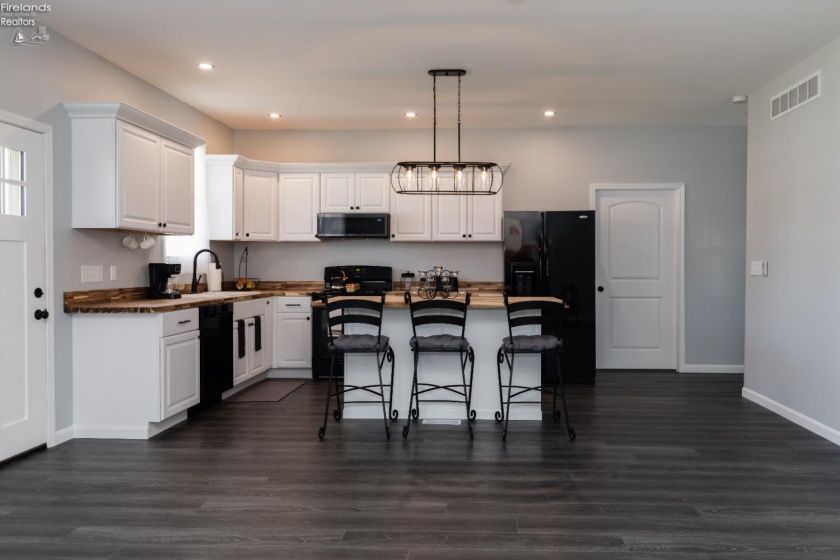 335 Benner Street, Tiffin, 44883, 3 Bedrooms Bedrooms, ,2 BathroomsBathrooms,Residential,For Sale,Benner,20260741