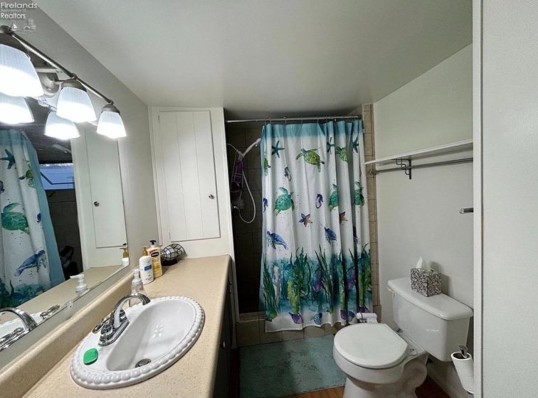 3575 Catawba Road, Port Clinton, 43452, 2 Bedrooms Bedrooms, ,1 BathroomBathrooms,Residential,For Sale,Catawba,20260749