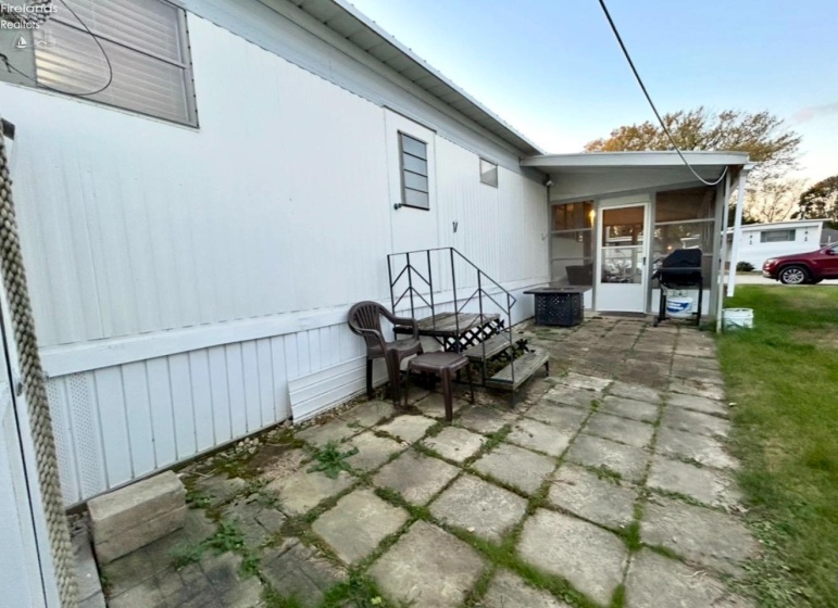 3575 Catawba Road, Port Clinton, 43452, 2 Bedrooms Bedrooms, ,1 BathroomBathrooms,Residential,For Sale,Catawba,20260749