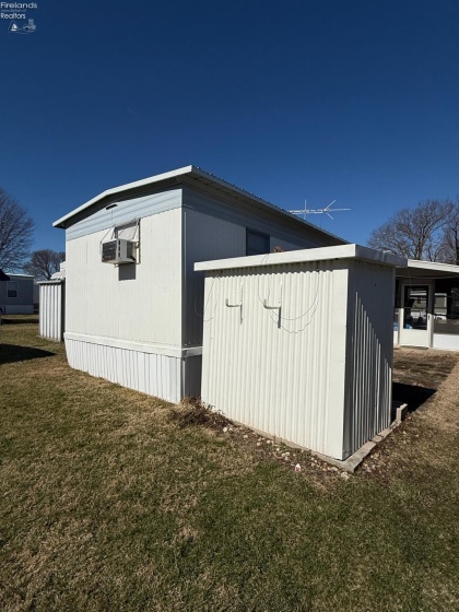 3575 Catawba Road, Port Clinton, 43452, 2 Bedrooms Bedrooms, ,1 BathroomBathrooms,Residential,For Sale,Catawba,20260749