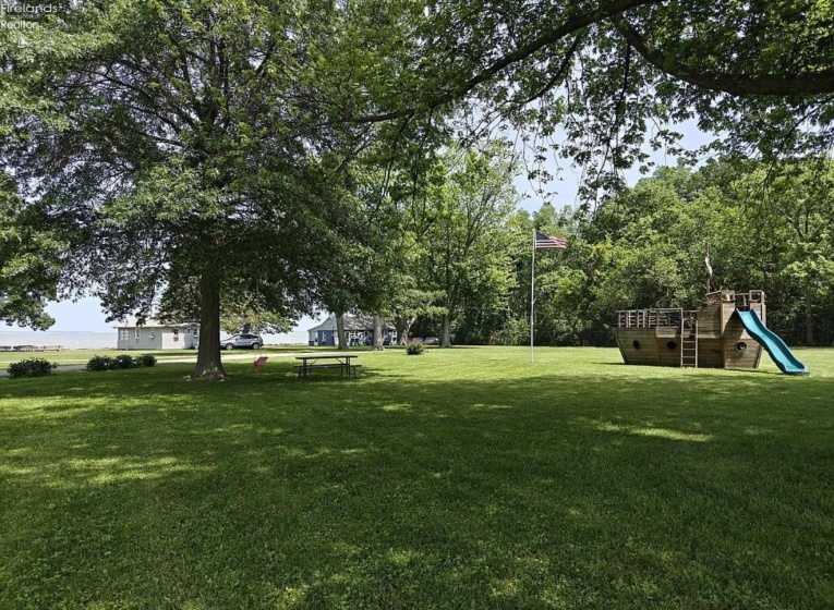 3575 Catawba Road, Port Clinton, 43452, 2 Bedrooms Bedrooms, ,1 BathroomBathrooms,Residential,For Sale,Catawba,20260749