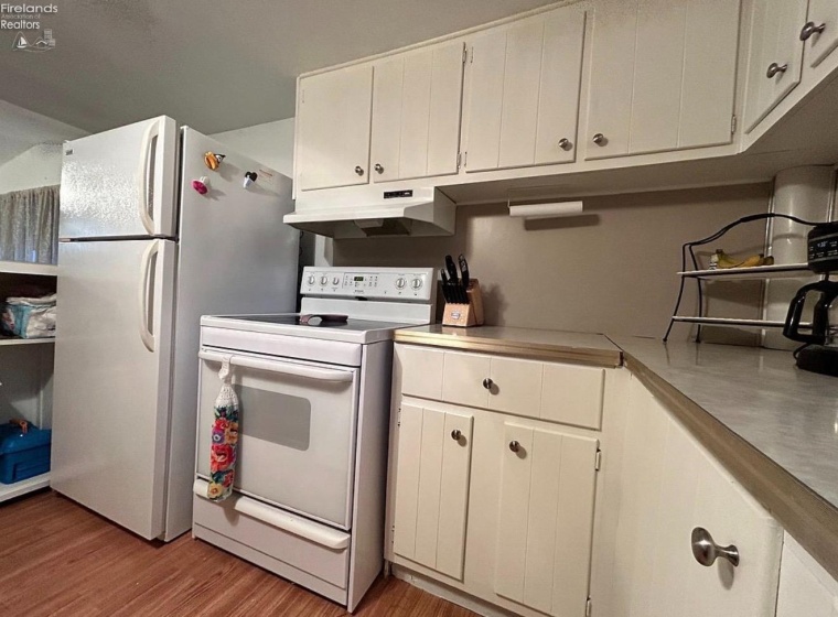 3575 Catawba Road, Port Clinton, 43452, 2 Bedrooms Bedrooms, ,1 BathroomBathrooms,Residential,For Sale,Catawba,20260749