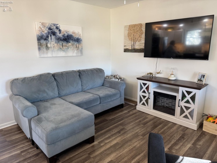 311 Walnut Street, Port Clinton, 43452, 3 Bedrooms Bedrooms, ,2 BathroomsBathrooms,Residential,For Sale,Walnut,20260750