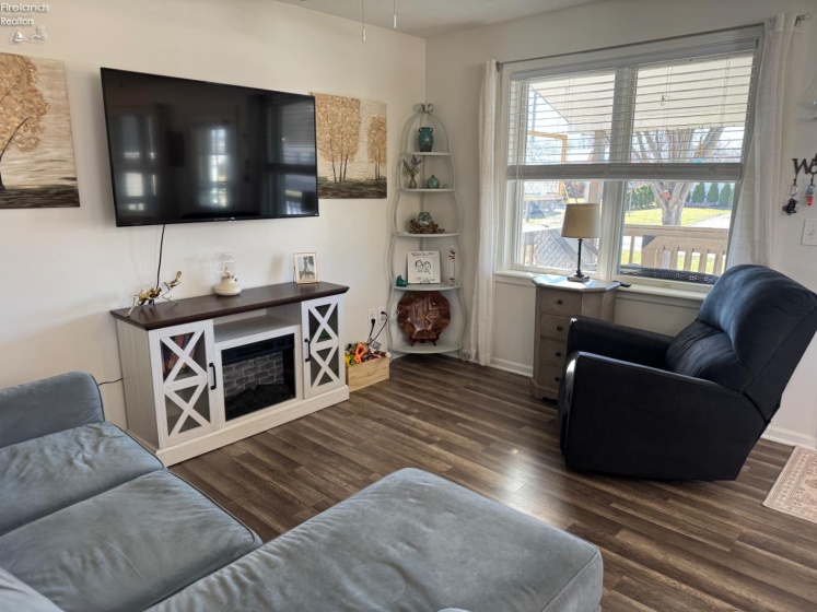 311 Walnut Street, Port Clinton, 43452, 3 Bedrooms Bedrooms, ,2 BathroomsBathrooms,Residential,For Sale,Walnut,20260750