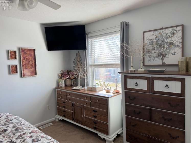 311 Walnut Street, Port Clinton, 43452, 3 Bedrooms Bedrooms, ,2 BathroomsBathrooms,Residential,For Sale,Walnut,20260750