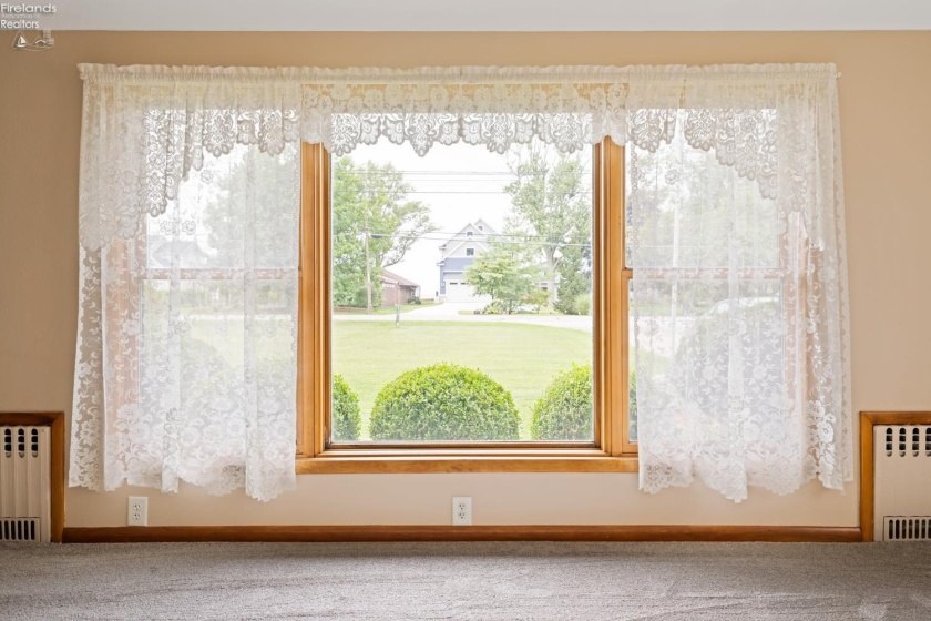 2350 Sand Road, Port Clinton, 43452, 3 Bedrooms Bedrooms, ,2 BathroomsBathrooms,Residential,For Sale,Sand,20253571