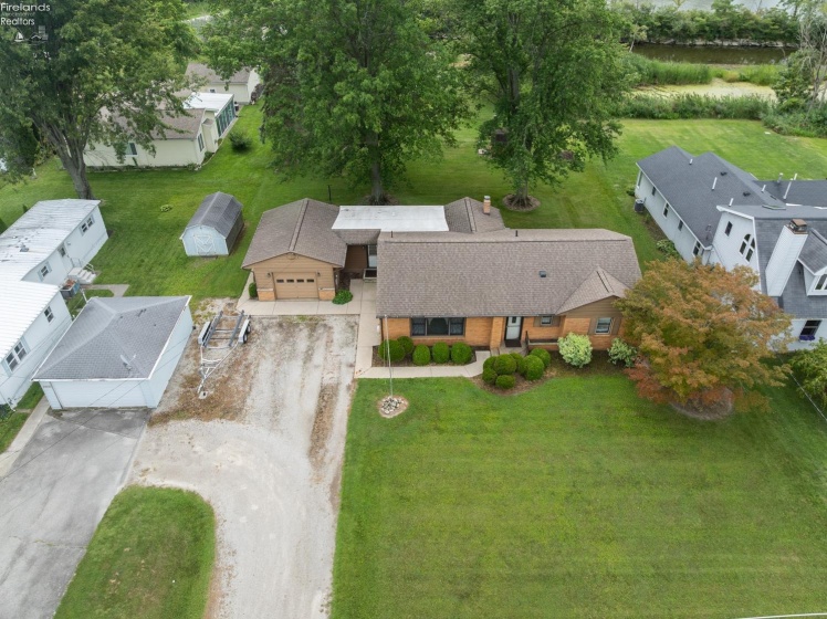 2350 Sand Road, Port Clinton, 43452, 3 Bedrooms Bedrooms, ,2 BathroomsBathrooms,Residential,For Sale,Sand,20253571