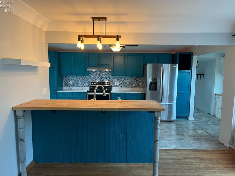 3712 Matthes Avenue, Sandusky, 44870, 3 Bedrooms Bedrooms, ,2 BathroomsBathrooms,Residential,For Sale,Matthes,20260715