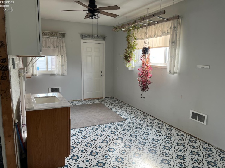 3712 Matthes Avenue, Sandusky, 44870, 3 Bedrooms Bedrooms, ,2 BathroomsBathrooms,Residential,For Sale,Matthes,20260715