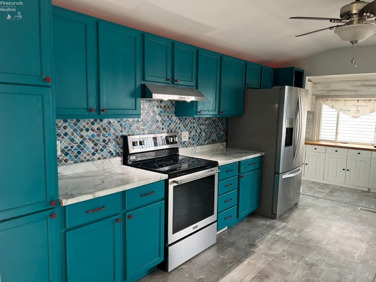 3712 Matthes Avenue, Sandusky, 44870, 3 Bedrooms Bedrooms, ,2 BathroomsBathrooms,Residential,For Sale,Matthes,20260715