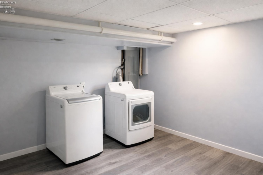 323 Portland Drive, Huron, 44839, 3 Bedrooms Bedrooms, ,2 BathroomsBathrooms,Residential,For Sale,Portland,20260780