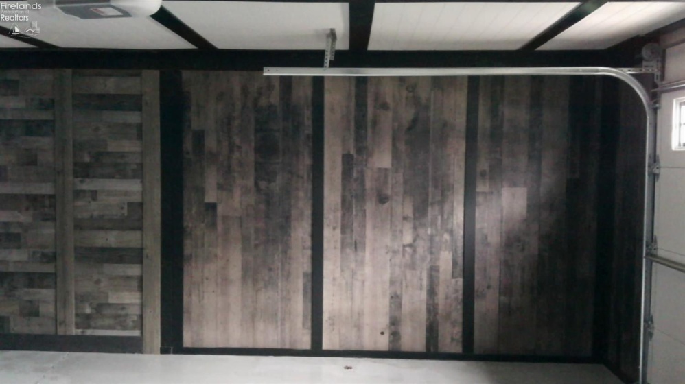 323 Portland Drive, Huron, 44839, 3 Bedrooms Bedrooms, ,2 BathroomsBathrooms,Residential,For Sale,Portland,20260780