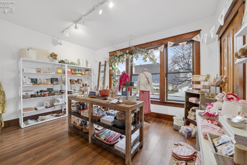 212 West Front St, Findlay, 45840, ,Commercial,For Sale,West Front St,20260786