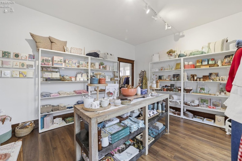 212 West Front St, Findlay, 45840, ,Commercial,For Sale,West Front St,20260786