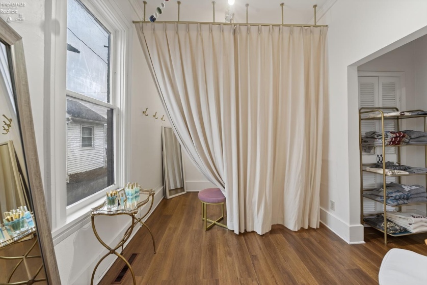 212 West Front St, Findlay, 45840, ,Commercial,For Sale,West Front St,20260786