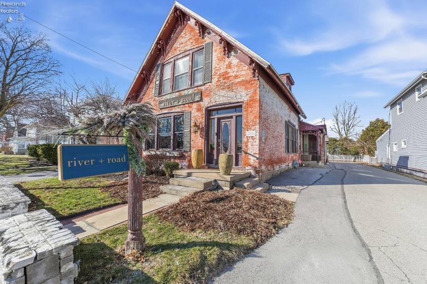 212 West Front St, Findlay, 45840, ,Commercial,For Sale,West Front St,20260786