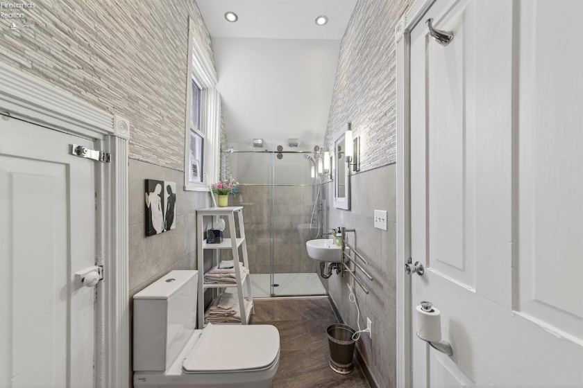 212 West Front St, Findlay, 45840, ,Commercial,For Sale,West Front St,20260786