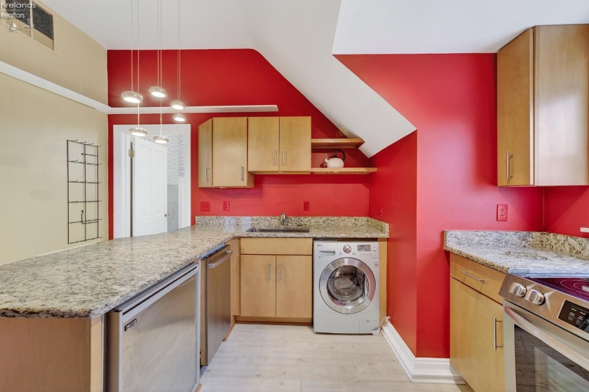 212 West Front St, Findlay, 45840, ,Commercial,For Sale,West Front St,20260786