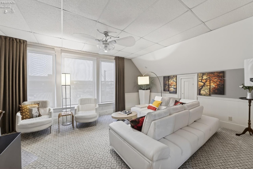 212 West Front St, Findlay, 45840, ,Commercial,For Sale,West Front St,20260786