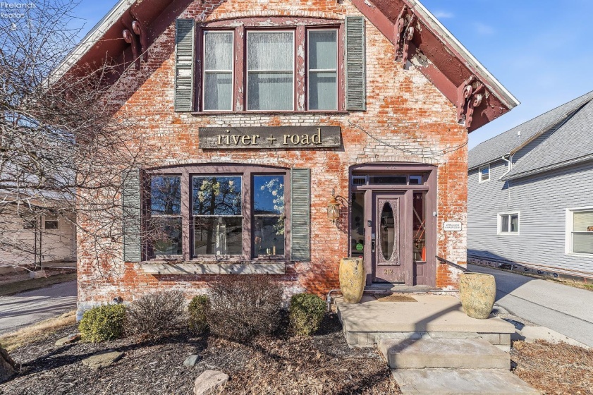 212 West Front St, Findlay, 45840, ,Commercial,For Sale,West Front St,20260786