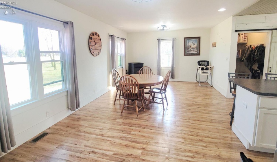 1727 McPherson Highway, Clyde, 43410, 3 Bedrooms Bedrooms, ,2 BathroomsBathrooms,Residential,For Sale,McPherson,20260798