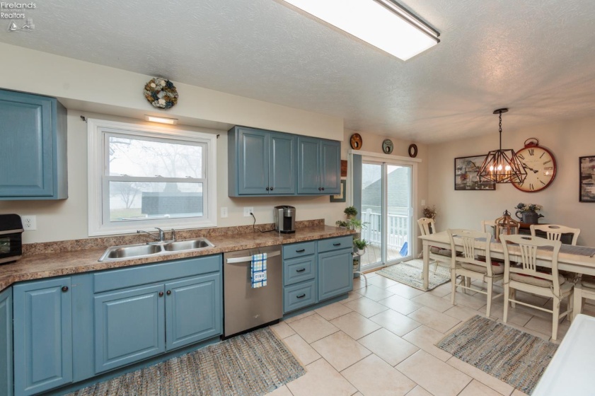 807 Cleveland Road, Huron, 44839, 3 Bedrooms Bedrooms, ,4 BathroomsBathrooms,Residential,For Sale,Cleveland,20260817