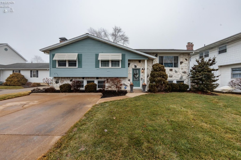807 Cleveland Road, Huron, 44839, 3 Bedrooms Bedrooms, ,4 BathroomsBathrooms,Residential,For Sale,Cleveland,20260817