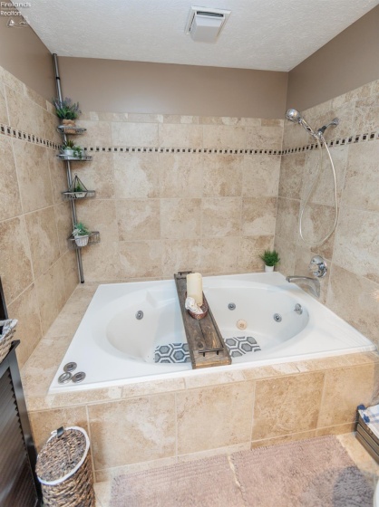 807 Cleveland Road, Huron, 44839, 3 Bedrooms Bedrooms, ,4 BathroomsBathrooms,Residential,For Sale,Cleveland,20260817