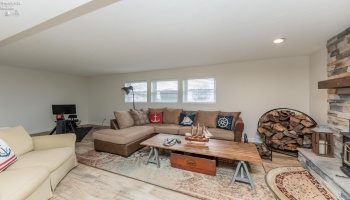 807 Cleveland Road, Huron, 44839, 3 Bedrooms Bedrooms, ,4 BathroomsBathrooms,Residential,For Sale,Cleveland,20260817