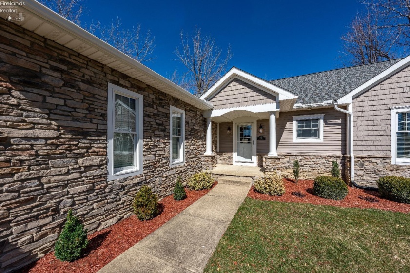 1249 Lost Lake Road, Port Clinton, 43452, 3 Bedrooms Bedrooms, ,2 BathroomsBathrooms,Residential,For Sale,Lost Lake,20260762