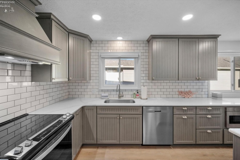 502 Stone, Marblehead, 43440, 3 Bedrooms Bedrooms, ,3 BathroomsBathrooms,Residential,For Sale,Stone,20260668