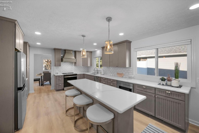 502 Stone, Marblehead, 43440, 3 Bedrooms Bedrooms, ,3 BathroomsBathrooms,Residential,For Sale,Stone,20260668